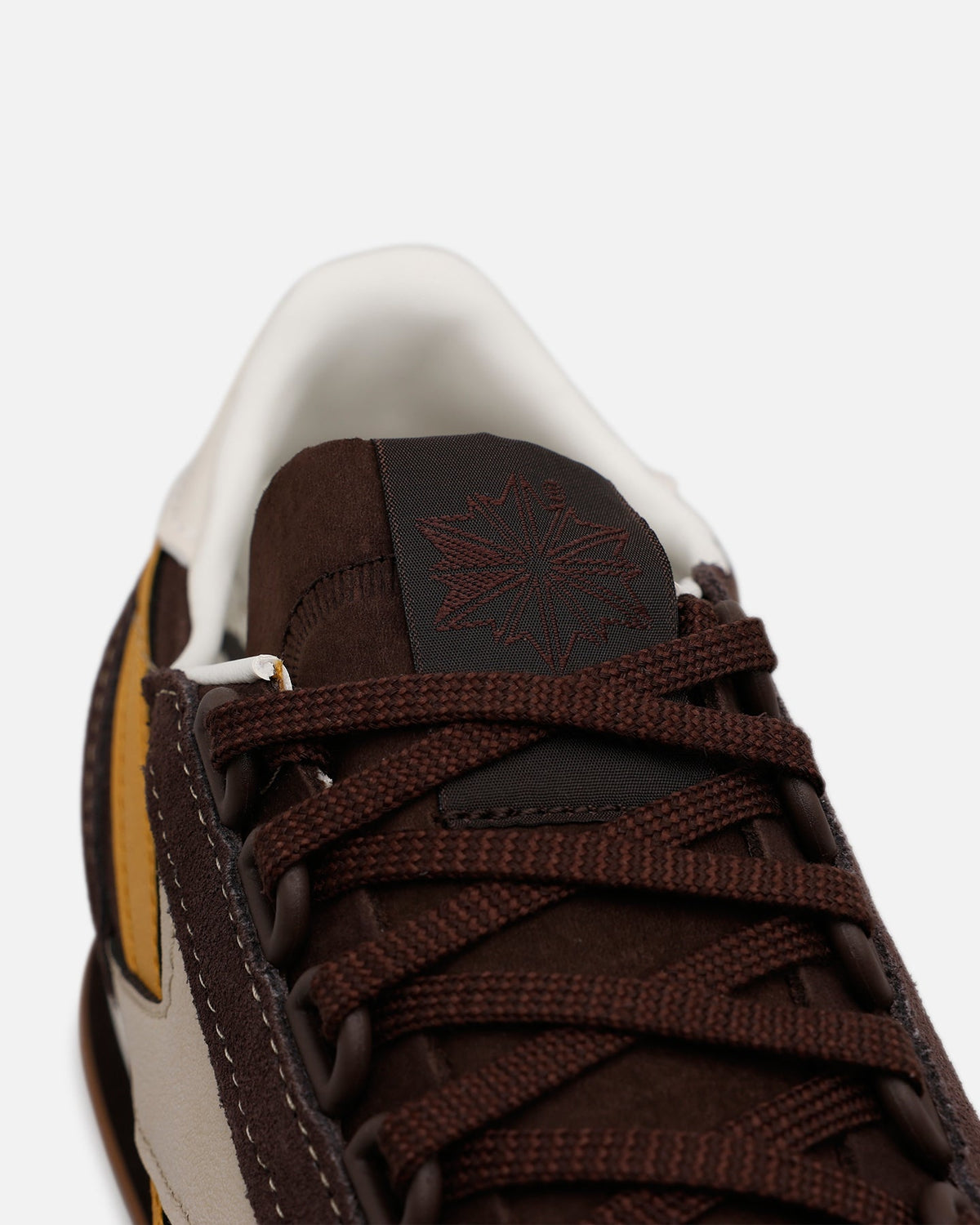 Reebok Camargue Brown - Sneakers