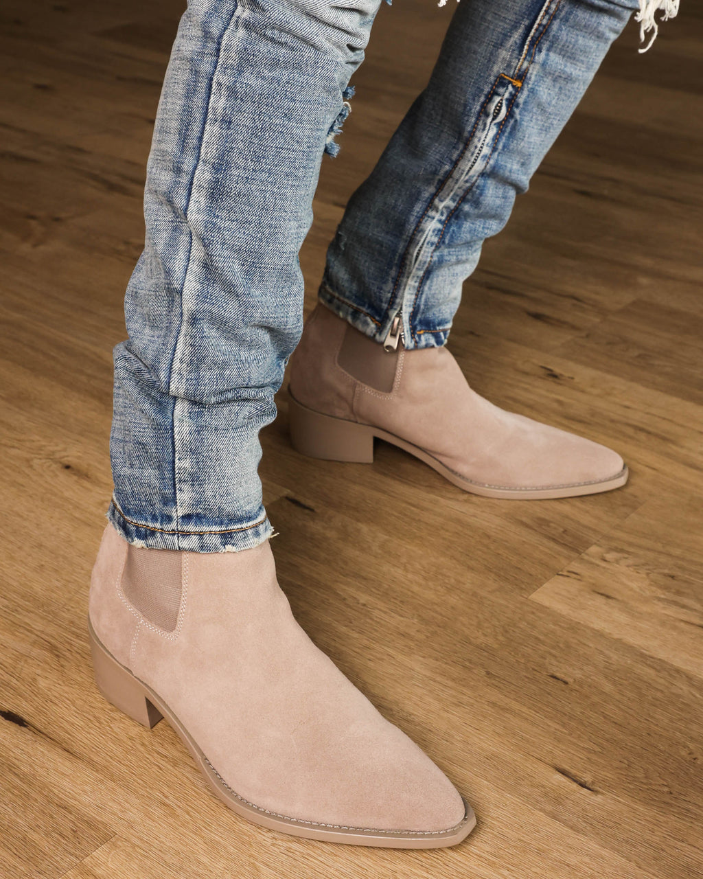Saint Morta Nomad Pointy Toe Chelsea Boot Stone