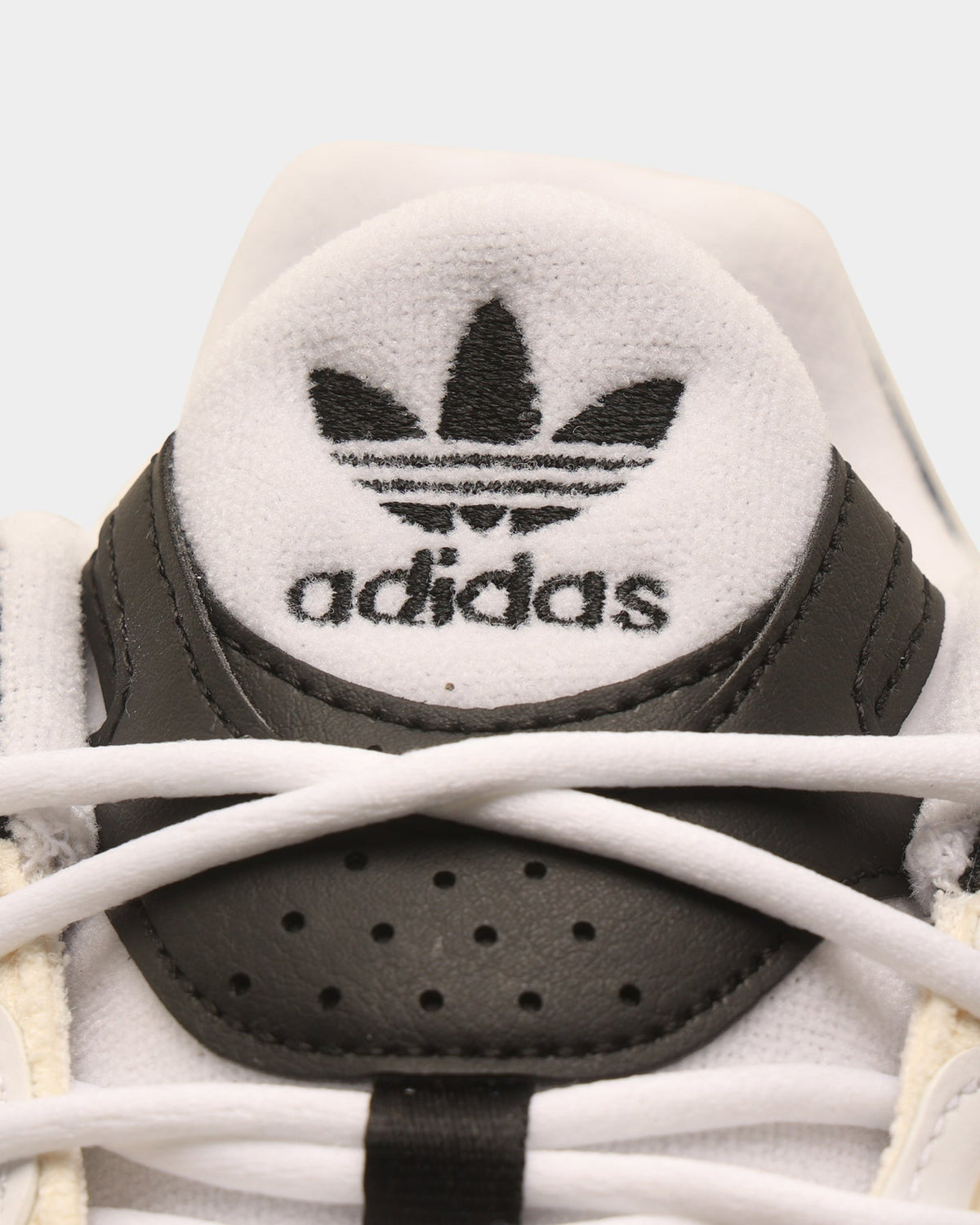 Adidas Women's Astir Ftwr White/Core Black - Sneakers