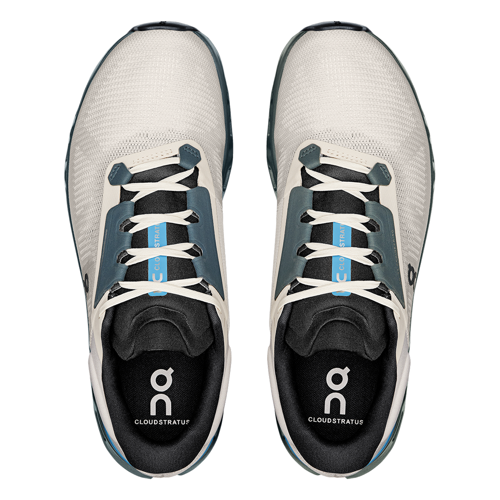 ON Cloudstratus V3 - Running Shoes