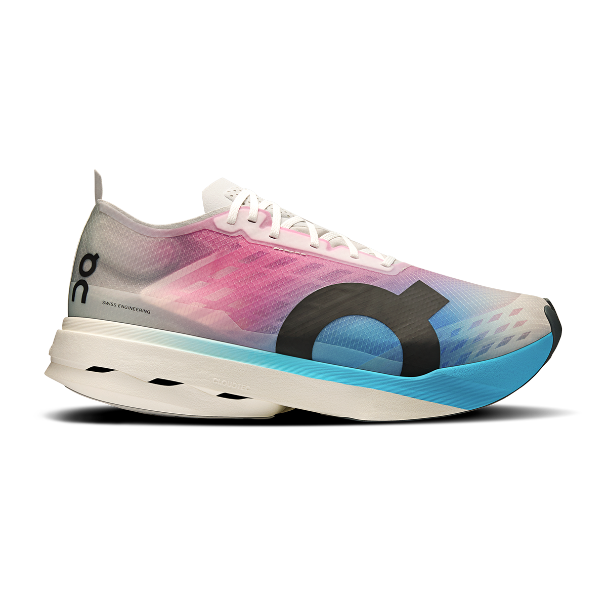 ON Cloudboom Strike - Running Shoes