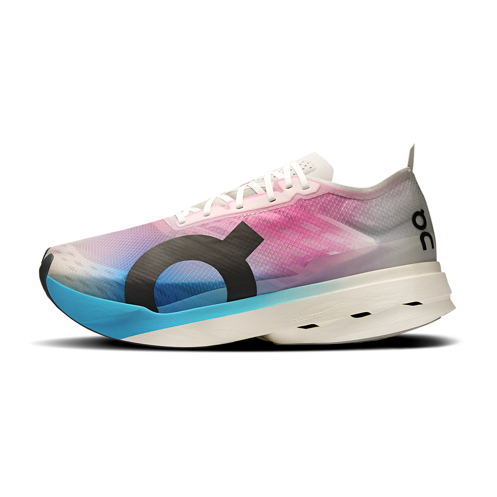 ON Cloudboom Strike - Running Shoes