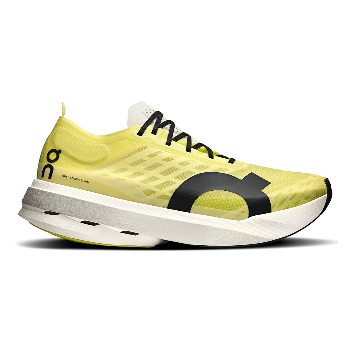 ON Cloudboom Strike - Running Shoes