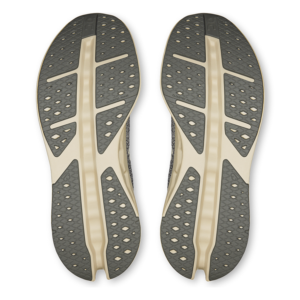 ON Cloudsurfer Max - Running Shoes