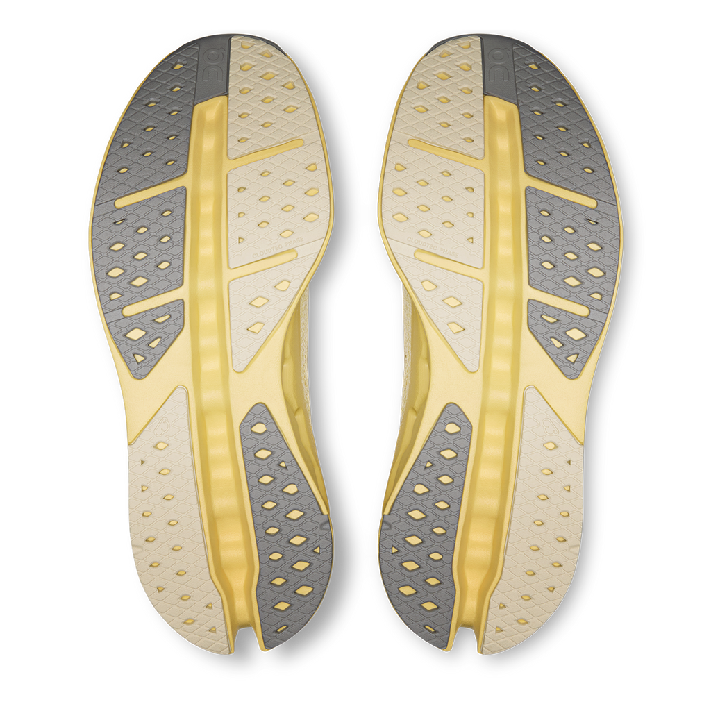 ON Cloudsurfer Max - Running Shoes