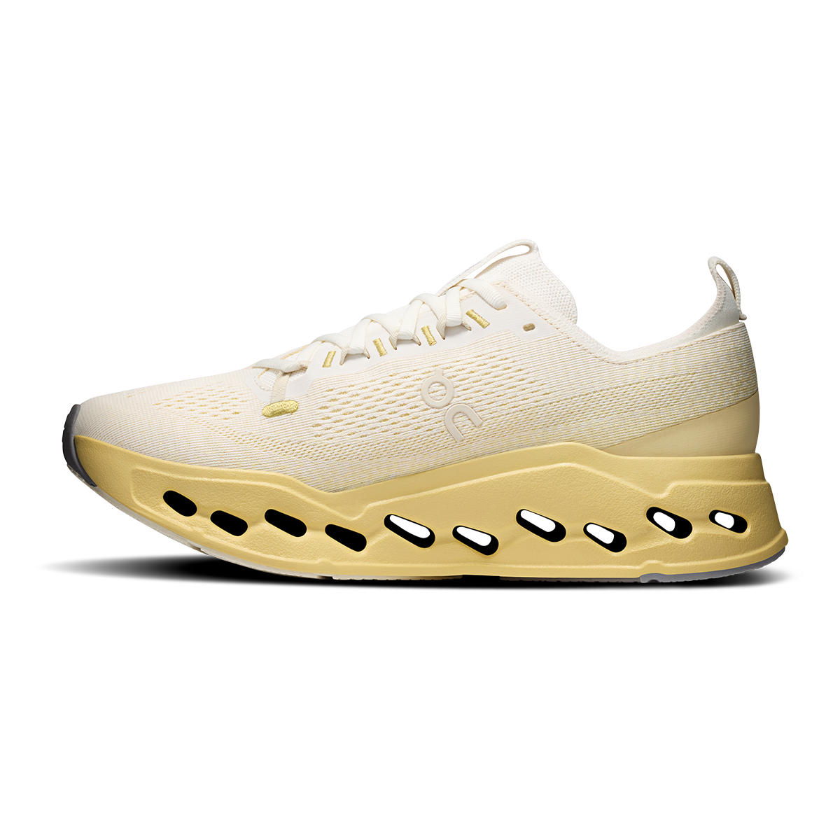 ON Cloudsurfer Max - Running Shoes