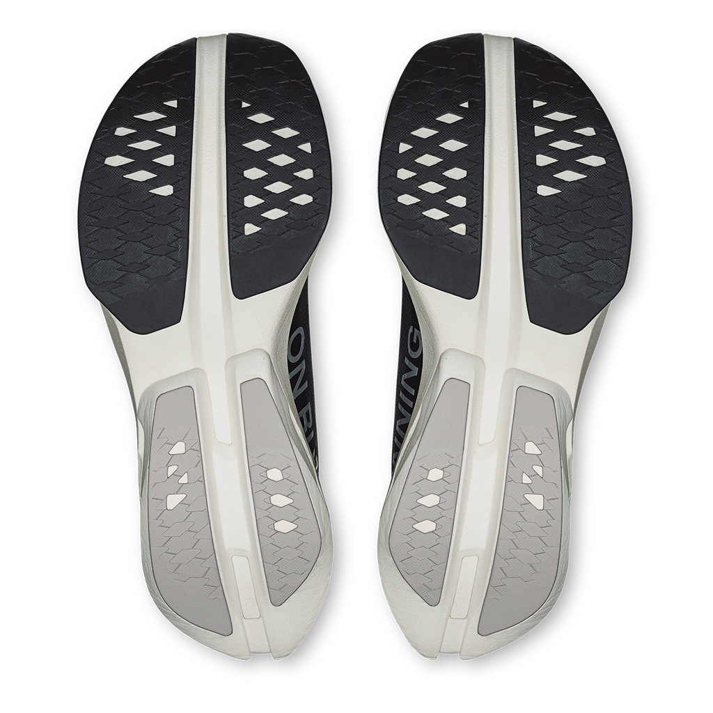 ON Cloudboom Strike - Running Shoes