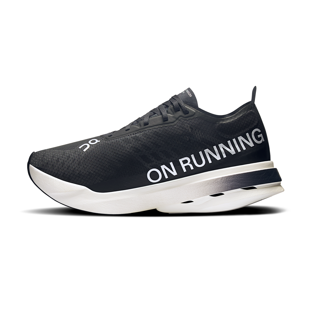 ON Cloudboom Strike - Running Shoes