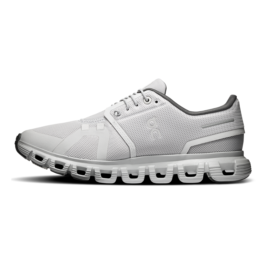 ON Cloud 6 - Athletic Shoes