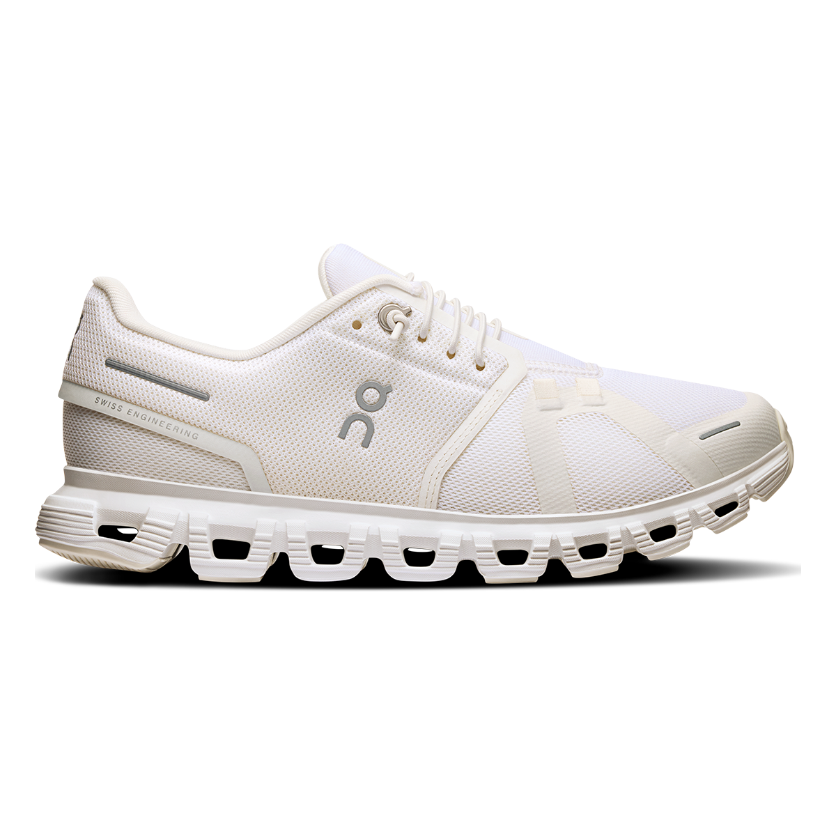 ON Cloud 6 - Athletic Shoes