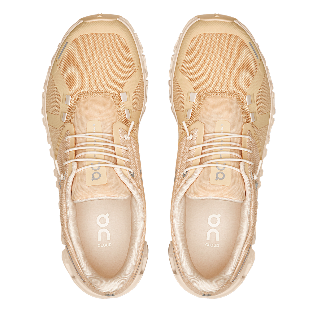 ON Cloud 6 - Athletic Shoes