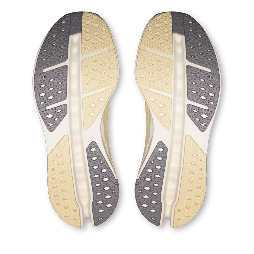 ON Cloudsurfer Max - Running Shoes