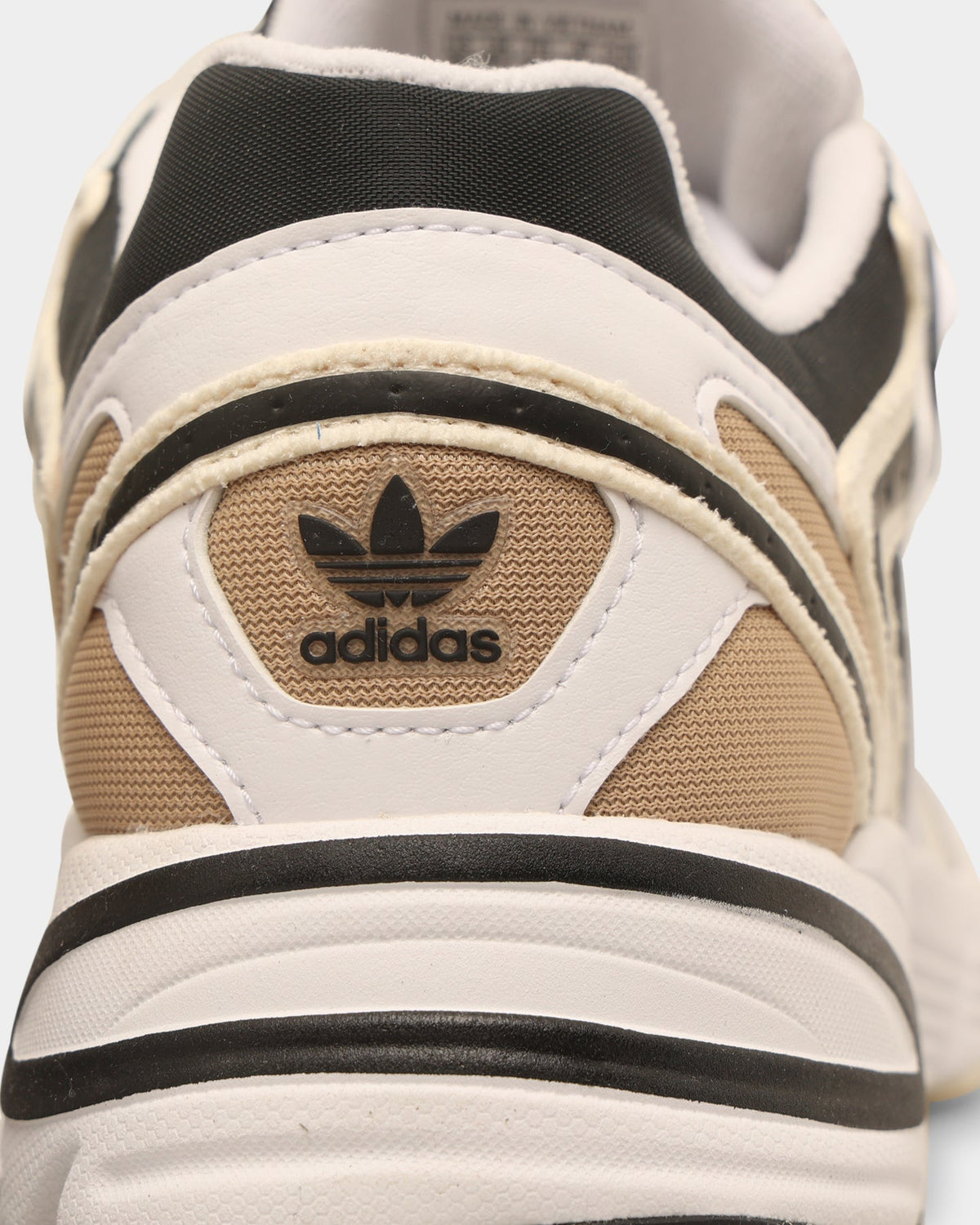 Adidas Women's Astir Ftwr White/Core Black - Sneakers