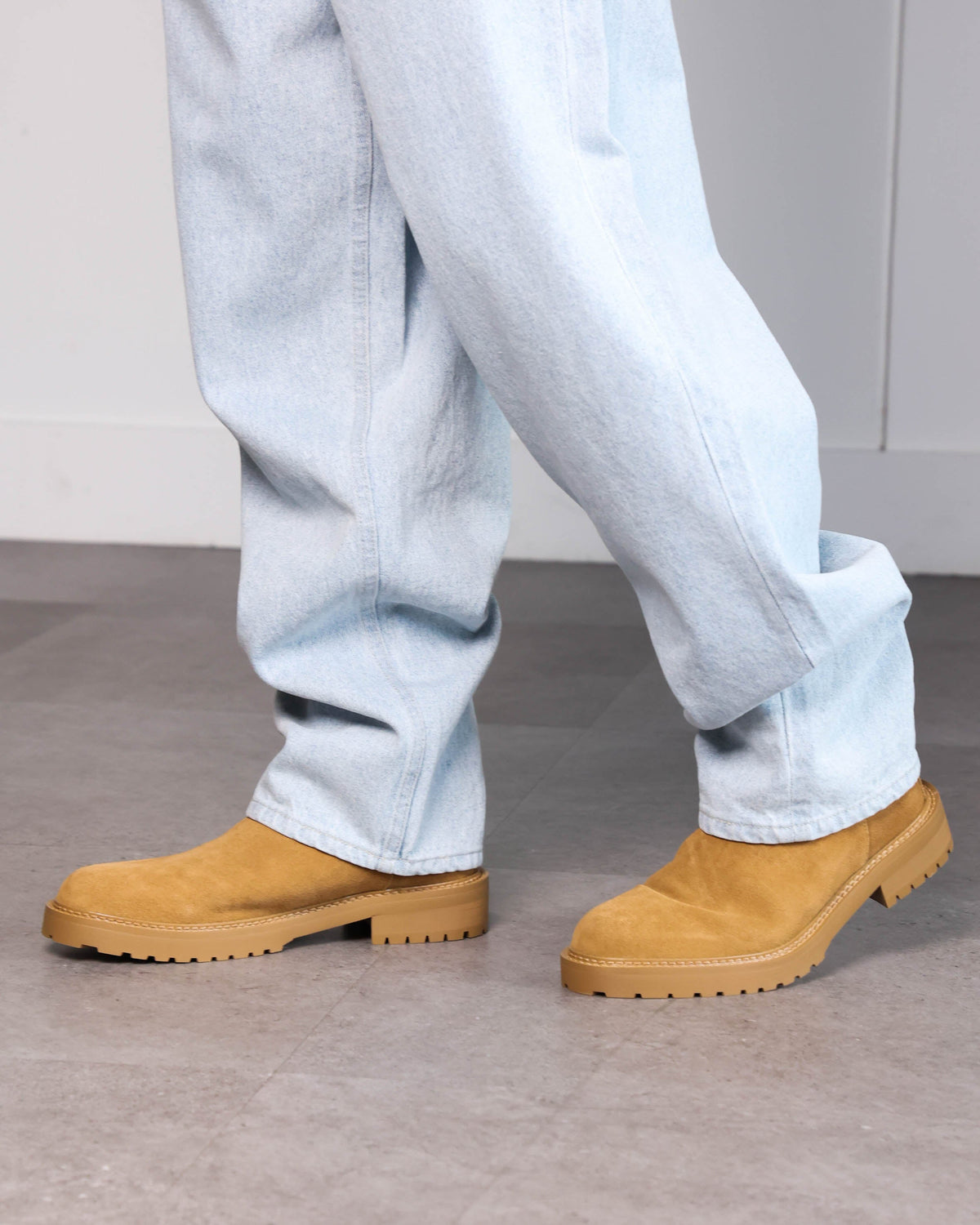 Saint Morta Chunky Chelsea Boot Camel