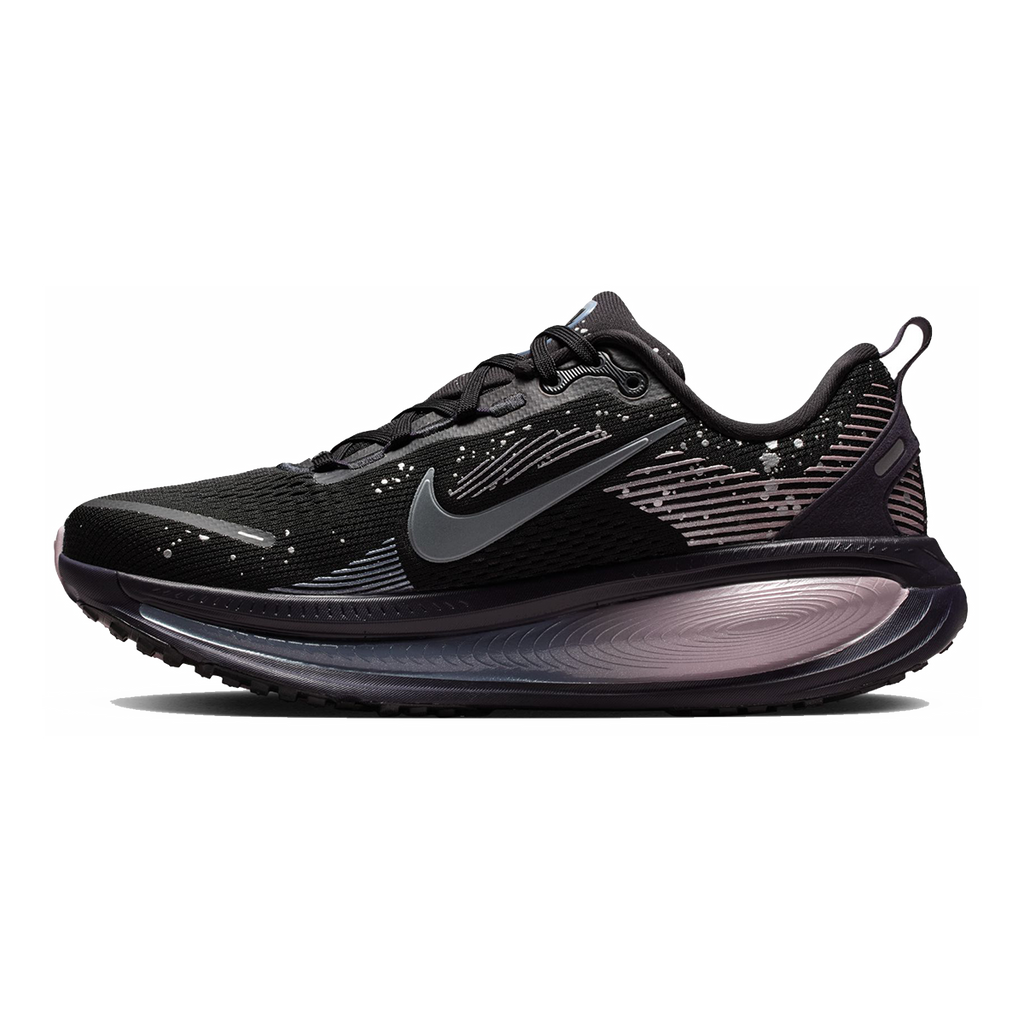 Nike Vomero 18 SE - Athletic Shoes