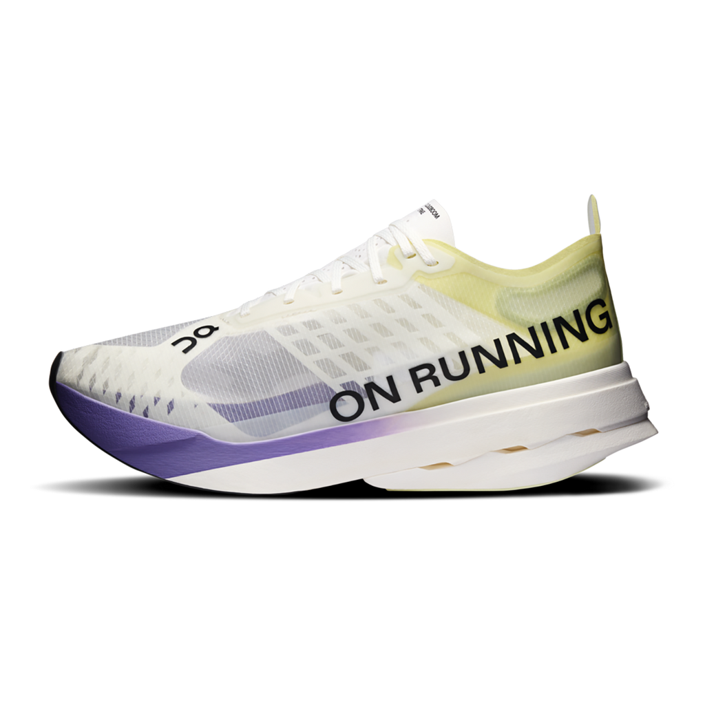 ON Cloudboom Strike - Running Shoes