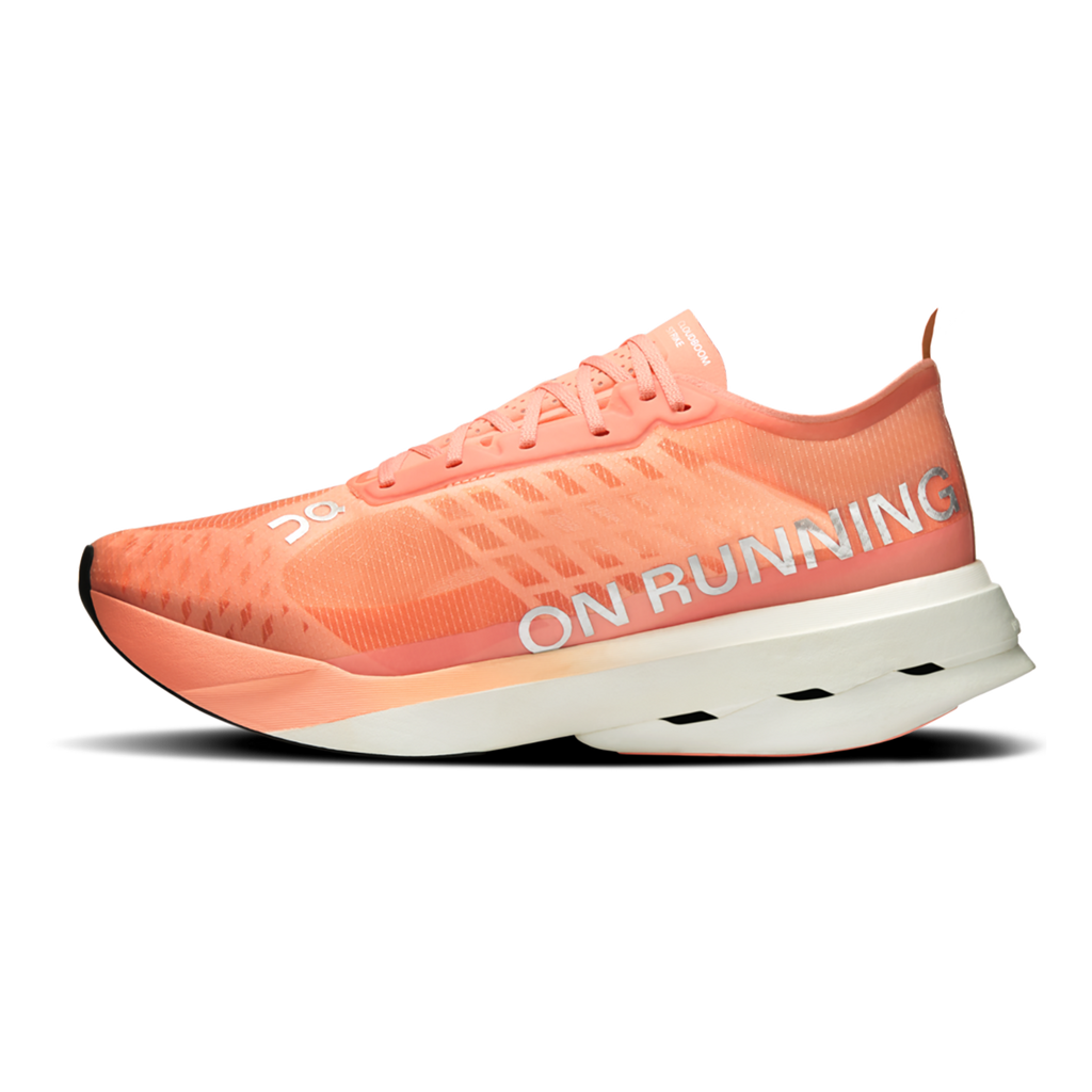 ON Cloudboom Strike - Running Shoes
