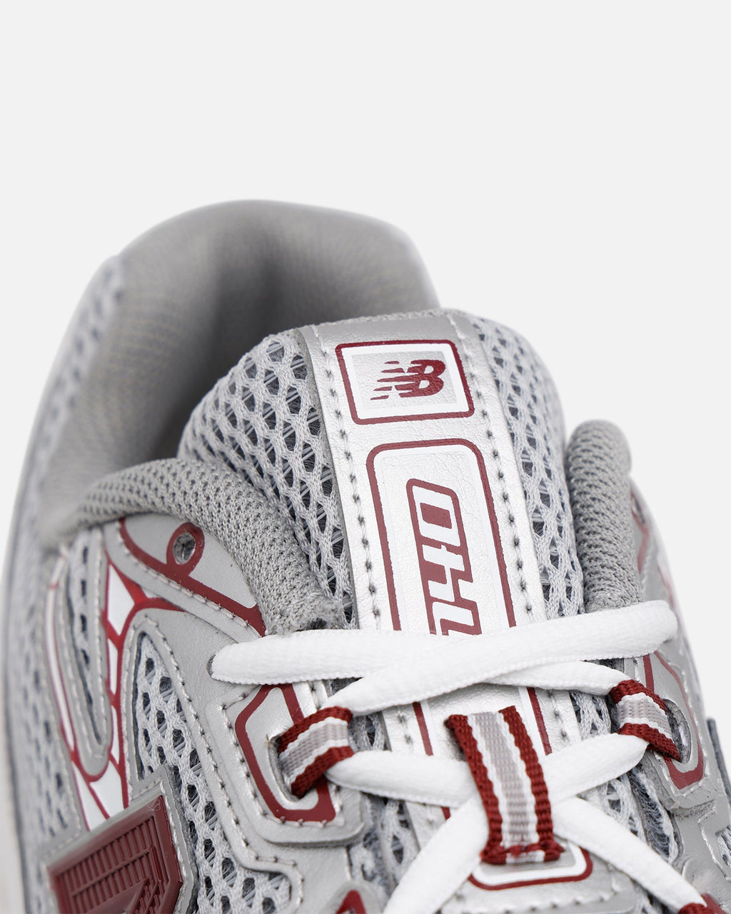 New Balance 740 Burgundy - Sneakers